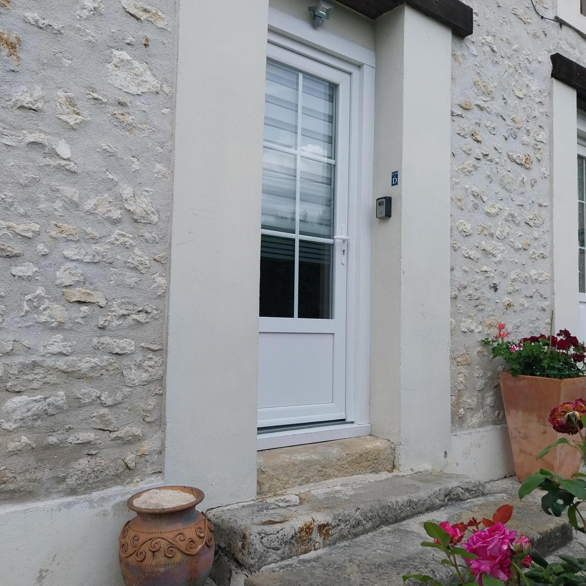 Gite Dans Une Ancienne Corps De Ferme D Provins Luaran gambar