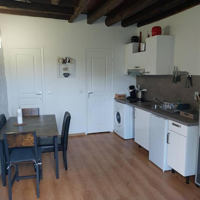 Gite Dans Une Ancienne Corps De Ferme D Provins Luaran gambar
